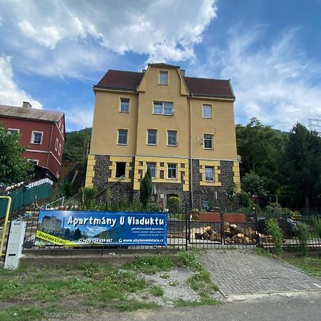 Apartmany U Viaduktu 46 Ústí nad Labem Exteriör bild